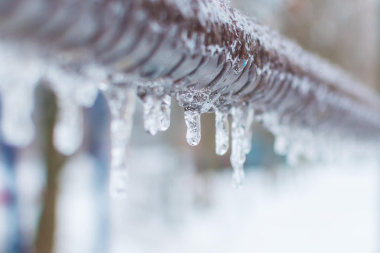 what to do if your pipes freeze-icicles forming on piping